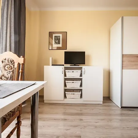 Apartment Morskie Oko Studio By Sleepingcar